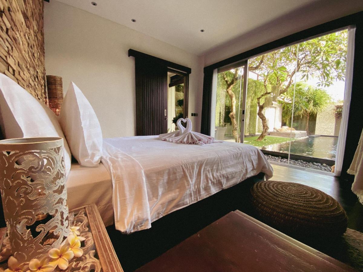 Sunset Palms Beach Villa Jimbaran  Bagian luar foto